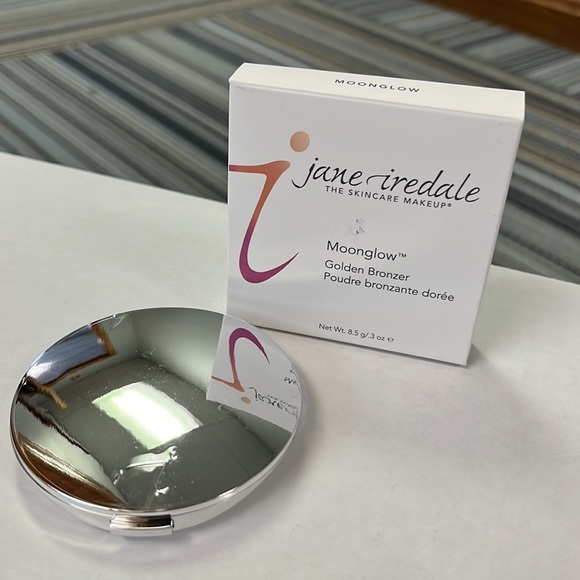 jane iredale golden bronzer MOONGLOW - Picture 4 of 5